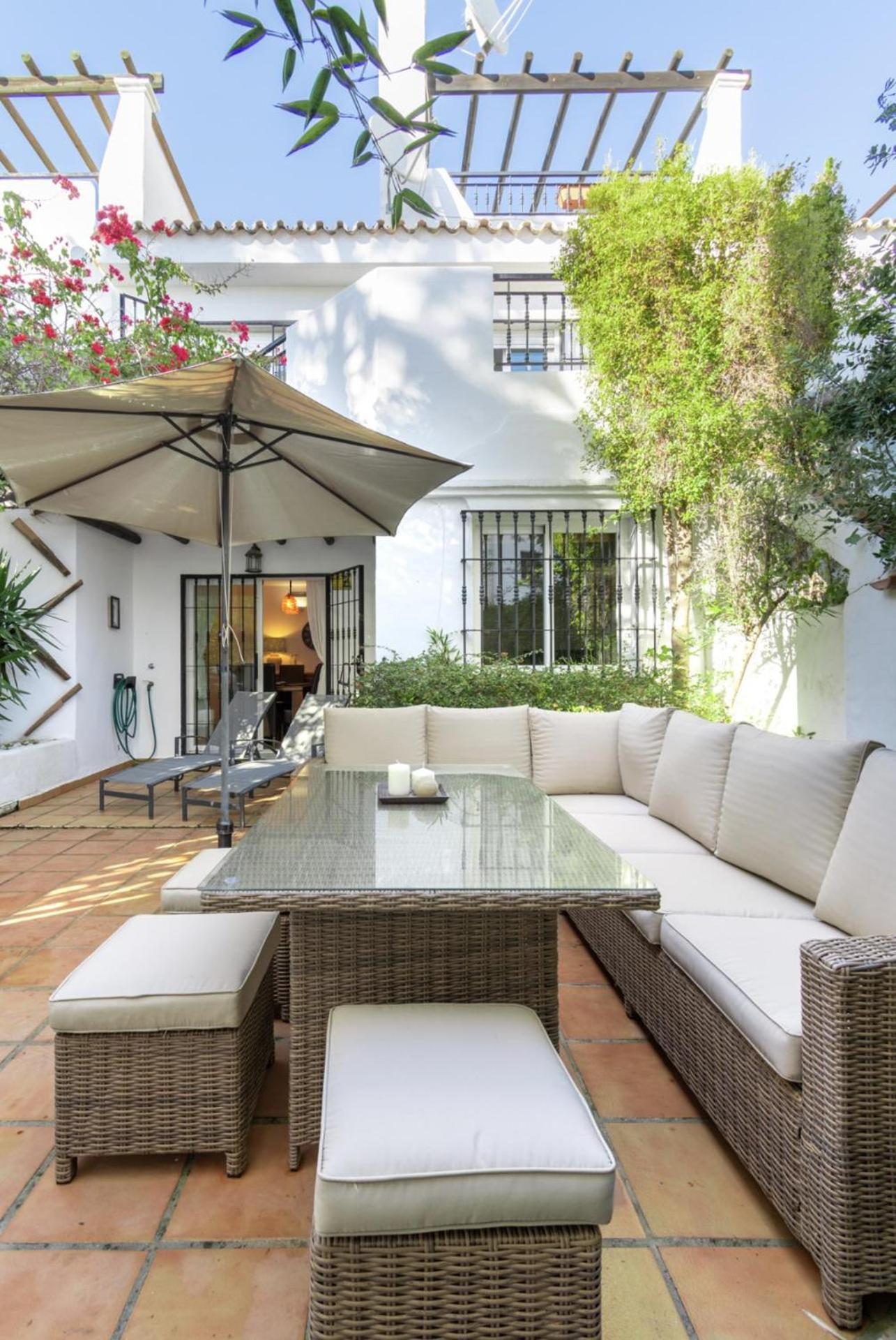 Luxury 3 Bed Townhouse In Puerto Banus *